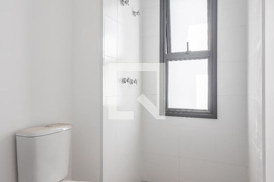 Banheiro da Suíte 1 de apartamento à venda com 2 quartos, 70m² em Pinheiros, São Paulo