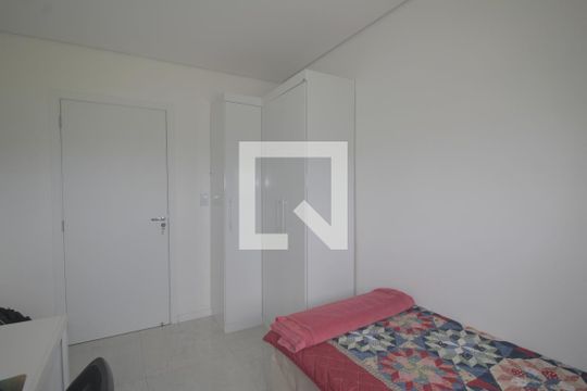 Quarto de apartamento para alugar com 2 quartos, 65m² em São José, Canoas