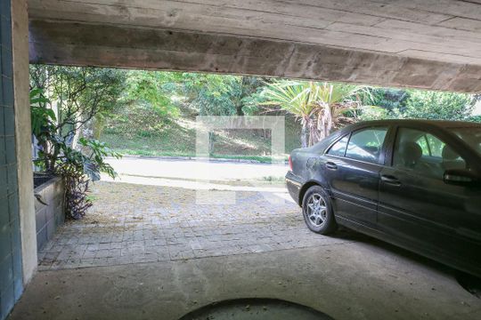 Garagem de casa para alugar com 4 quartos, 430m² em Vila Ida, São Paulo