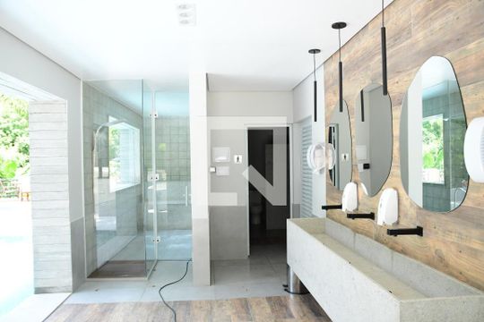 Sauna de casa de condomínio para alugar com 3 quartos, 200m² em Jardim Barbacena, Cotia