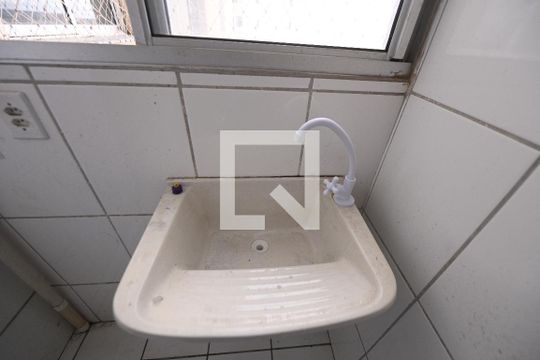Apartamento para alugar com 3 quartos, 72m² em Goiânia 2, Goiânia