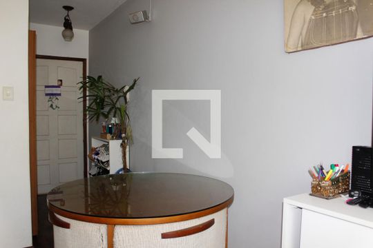Sala de apartamento à venda com 2 quartos, 54m² em Medianeira, Porto Alegre