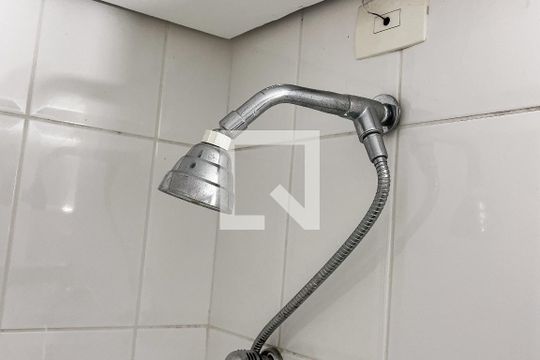 Banheiro de apartamento para alugar com 2 quartos, 57m² em Vila Olímpia, São Paulo