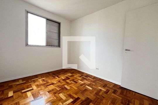 Quarto de apartamento para alugar com 1 quarto, 51m² em Vila Guarani (zona Sul), São Paulo