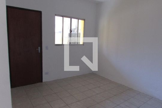 Sala de casa para alugar com 2 quartos, 100m² em Jardim Catanduva, São Paulo