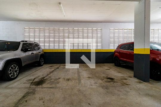 Garagem de apartamento à venda com 2 quartos, 71m² em Santo Amaro, São Paulo