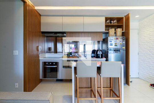 Cozinha de apartamento à venda com 2 quartos, 71m² em Santo Amaro, São Paulo