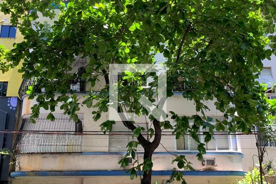 Fachada de apartamento à venda com 2 quartos, 110m² em Leblon, Rio de Janeiro