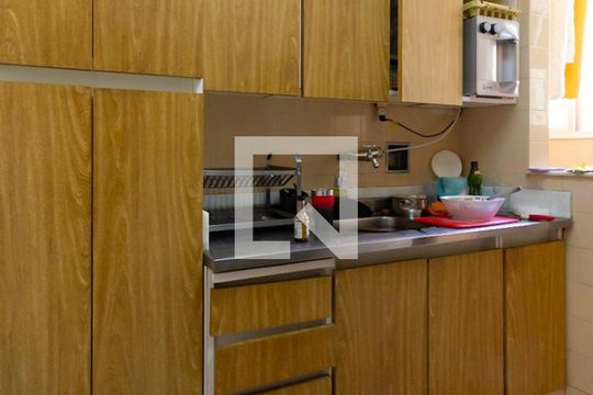 Cozinha de apartamento à venda com 2 quartos, 110m² em Leblon, Rio de Janeiro