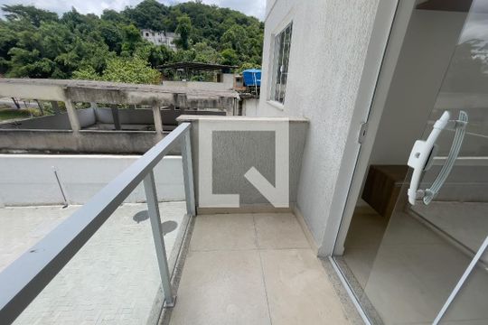 Varanda de apartamento para alugar com 2 quartos, 50m² em Jardim Primavera, Duque de Caxias