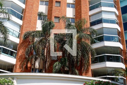 Fachada de apartamento para alugar com 3 quartos, 181m² em Umuarama, Osasco
