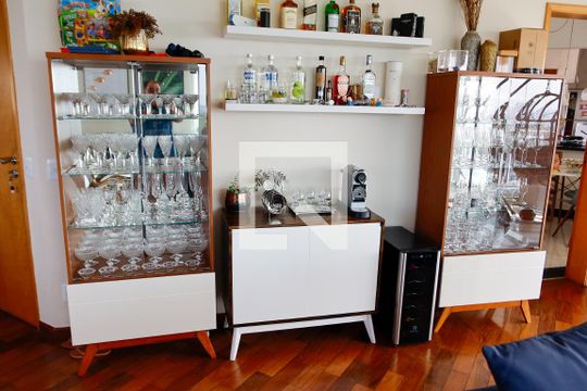 Sala de apartamento para alugar com 3 quartos, 181m² em Umuarama, Osasco