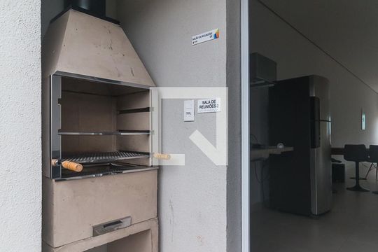 Área comum - Churrasqueira de apartamento para alugar com 2 quartos, 37m² em Botujuru, Mogi das Cruzes