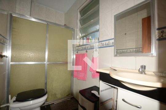 Banheiro de apartamento para alugar com 2 quartos, 75m² em Irajá, Rio de Janeiro