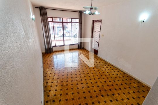 Casa à venda com 3 quartos, 300m² em Piqueri, São Paulo