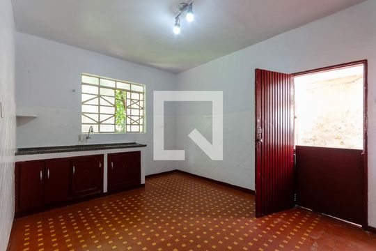 Cozinha de casa à venda com 3 quartos, 300m² em Piqueri, São Paulo