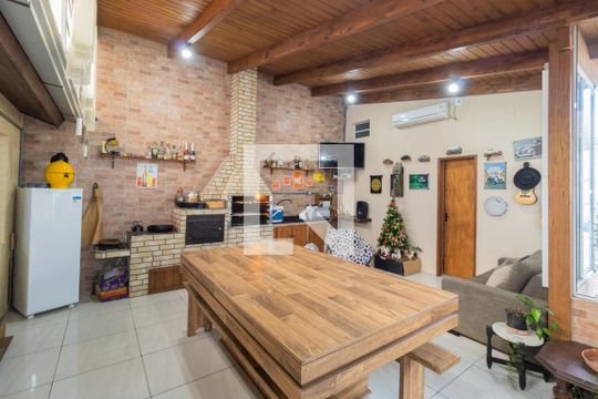 Espaço Gourmet de casa à venda com 3 quartos, 130m² em Mato Grande, Canoas