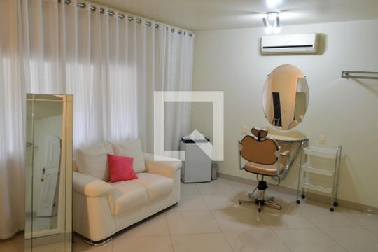 Suíte 1 de casa para alugar com 5 quartos, 650m² em Taquara, Rio de Janeiro