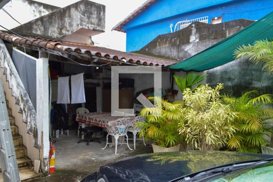 Garagem de casa para alugar com 5 quartos, 650m² em Taquara, Rio de Janeiro