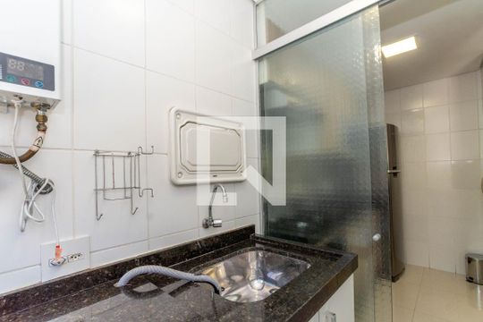 Área de Serviço de apartamento para alugar com 2 quartos, 50m² em Jardim Rossi, Guarulhos