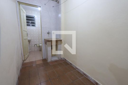 Casa para alugar com 2 quartos, 70m² em Jardim Santa Terezinha (zona Leste), São Paulo