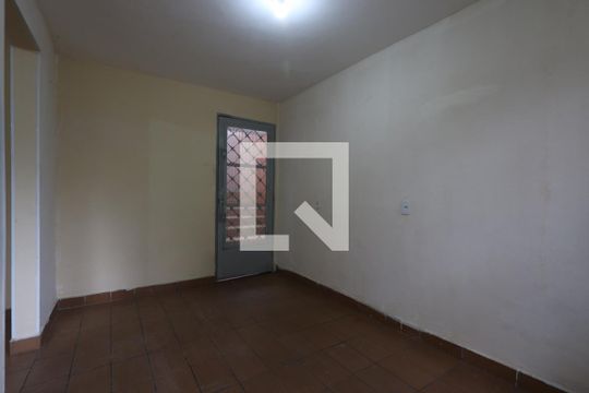 Casa para alugar com 2 quartos, 70m² em Jardim Santa Terezinha (zona Leste), São Paulo