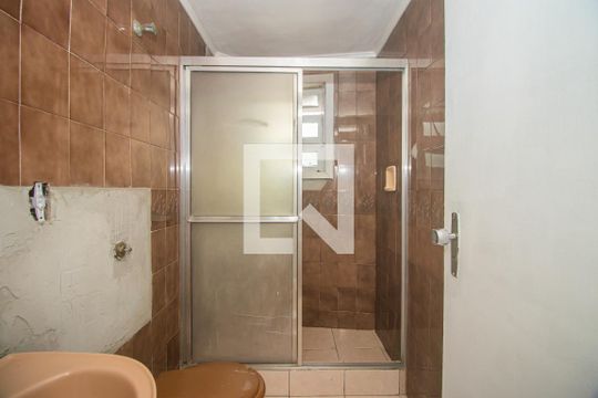Banheiro de apartamento para alugar com 2 quartos, 95m² em Bom Jesus, Porto Alegre