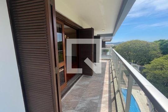 Apartamento à venda com 3 quartos, 330m² em Primavera, Novo Hamburgo