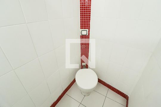 Banheiro de casa à venda com 2 quartos, 140m² em Lauzane Paulista, São Paulo