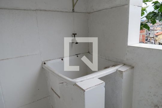 Lavanderia (Tanque) de casa à venda com 2 quartos, 100m² em Vila Iorio, São Paulo