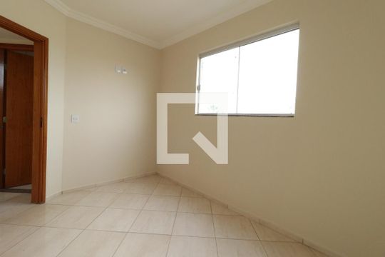 Quarto 3 de apartamento para alugar com 3 quartos, 96m² em Granada, Uberlândia