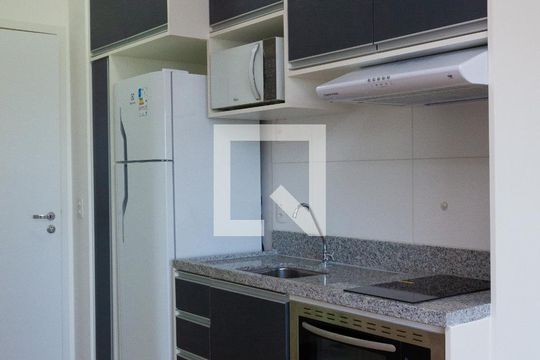 Cozinha  de kitnet/studio para alugar com 1 quarto, 25m² em Butantã, São Paulo