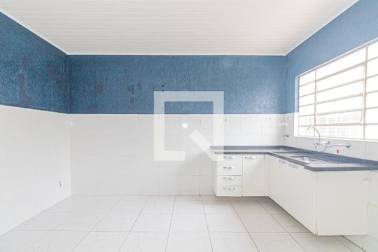 Cozinha de casa para alugar com 2 quartos, 500m² em Vila Albertina, São Paulo