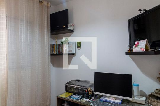 Quarto 2 de casa à venda com 3 quartos, 100m² em Vila Salete, São Paulo