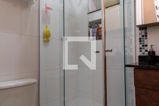 Banheiro de casa à venda com 3 quartos, 100m² em Vila Salete, São Paulo