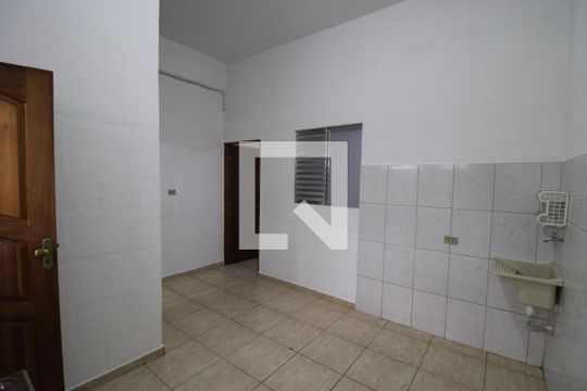 Casa para alugar com 1 quarto, 30m² em Chora Menino, São Paulo