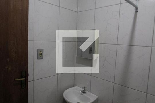 Banheiro de casa para alugar com 1 quarto, 30m² em Chora Menino, São Paulo