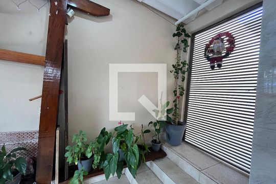 Garagem de casa à venda com 2 quartos, 56m² em Jardim Nordeste, São Paulo