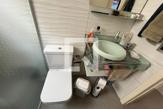 Banheiro de casa à venda com 2 quartos, 56m² em Jardim Nordeste, São Paulo
