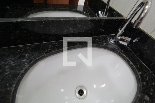 Banheiro Social de apartamento para alugar com 3 quartos, 200m² em Laranjeiras, Uberlândia