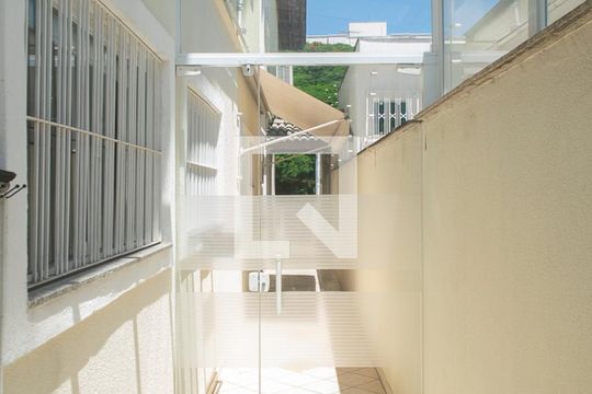 Área de Serviço de casa à venda com 3 quartos, 238m² em Jardim São Paulo, São Paulo