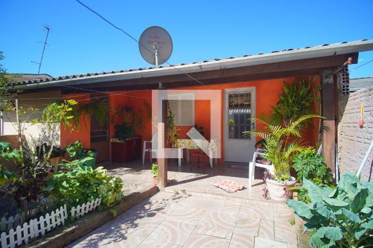 Quintal de casa à venda com 1 quarto, 120m² em Campina, São Leopoldo