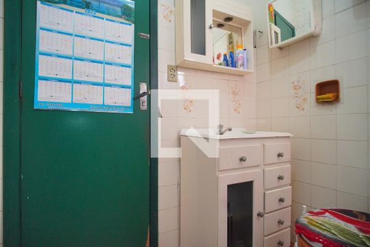 Banheiro de casa à venda com 1 quarto, 120m² em Campina, São Leopoldo