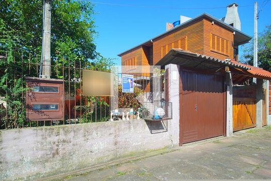 Fachada de casa à venda com 1 quarto, 120m² em Campina, São Leopoldo