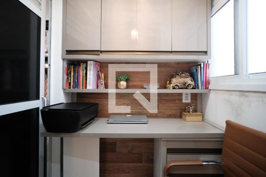 Banheiro de apartamento à venda com 1 quarto, 98m² em Colonial , São Paulo