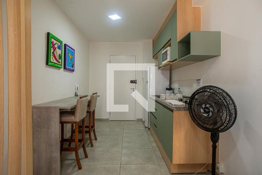 Cozinha de kitnet/studio à venda com 1 quarto, 30m² em Consolação, São Paulo