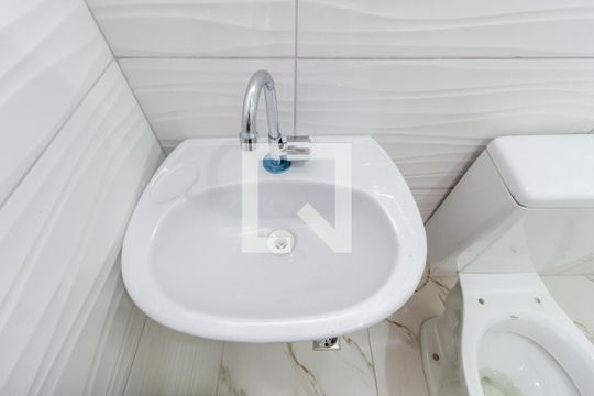 Detalhe - Banheiro de kitnet/studio para alugar com 1 quarto, 12m² em Belenzinho, São Paulo
