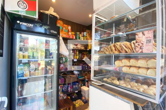 Área comum de apartamento à venda com 2 quartos, 63m² em Jardim Tupanci, Barueri