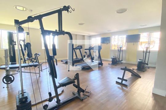 Academia de apartamento à venda com 2 quartos, 63m² em Jardim Tupanci, Barueri