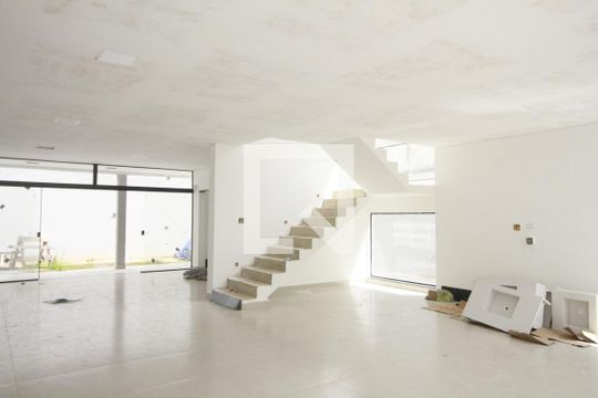 Casa para alugar com 4 quartos, 377m² em Indianópolis, São Paulo